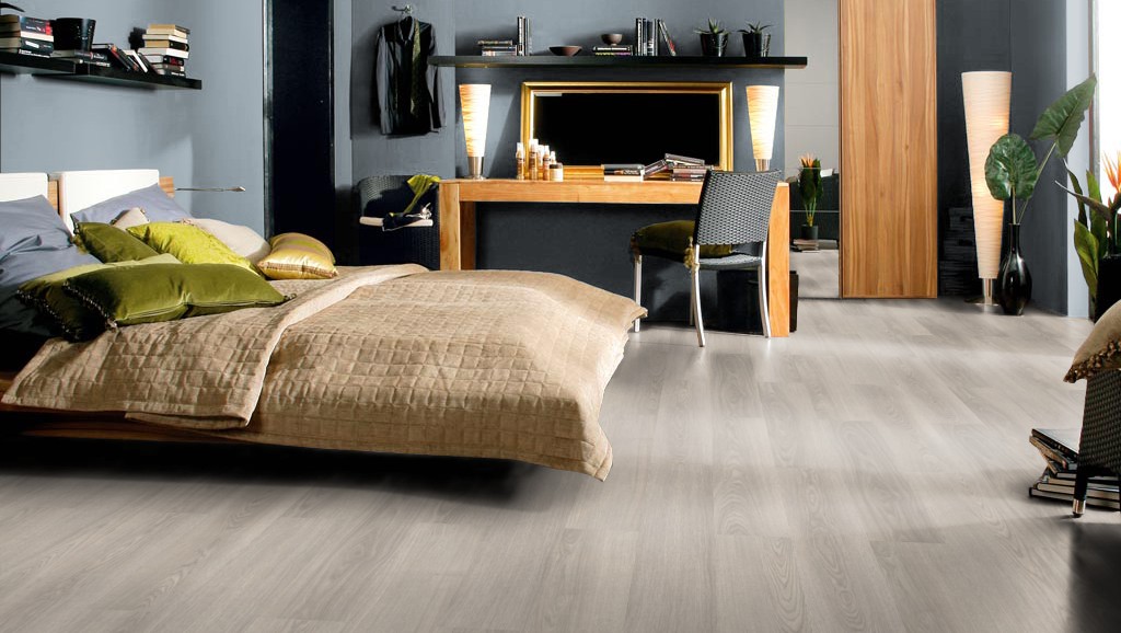 Ламинат Haro Tritty 100 дуб светло-серый 527077 фото в интерьере Ламинат Haro Tritty 100 дуб светло-серый 527077 фото в интерьере